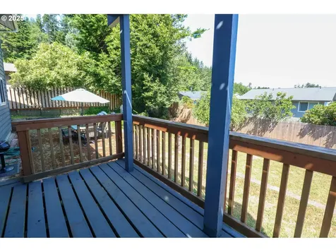 2210 14th Court North Bend OR 97459