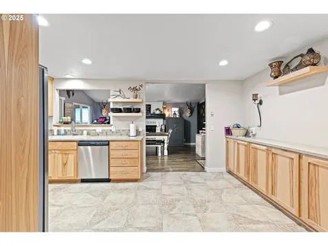 750 68th Street Springfield OR 97478