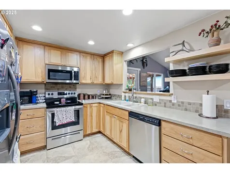 750 68th Street Springfield OR 97478
