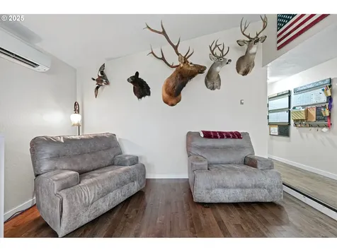 750 68th Street Springfield OR 97478