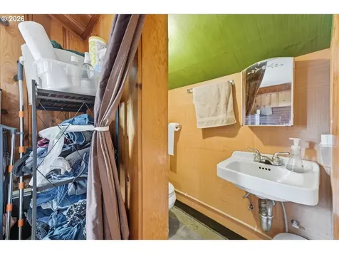 607 E Ellendale Avenue Dallas OR 97338