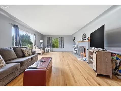 607 E Ellendale Avenue Dallas OR 97338