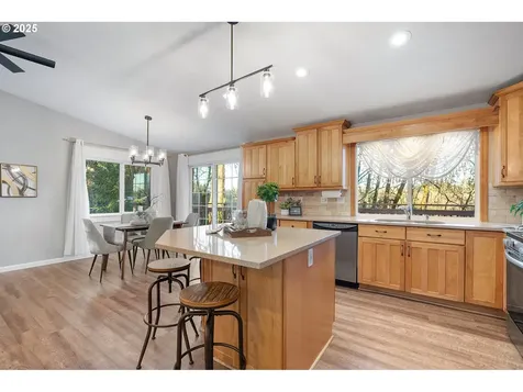2174 SE 32nd Avenue Hillsboro OR 97123