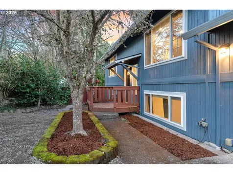 2174 SE 32nd Avenue Hillsboro OR 97123