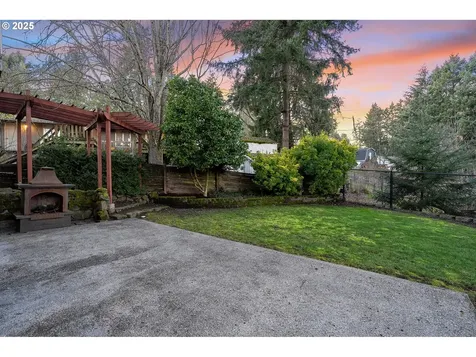 2174 SE 32nd Avenue Hillsboro OR 97123