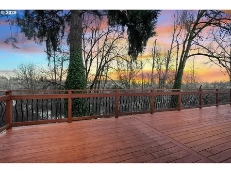 2174 SE 32nd Avenue Hillsboro OR 97123