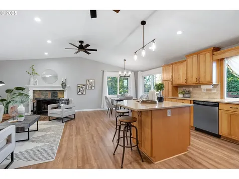 2174 SE 32nd Avenue Hillsboro OR 97123