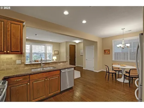 16483 NW Rossetta Street Portland OR 97229