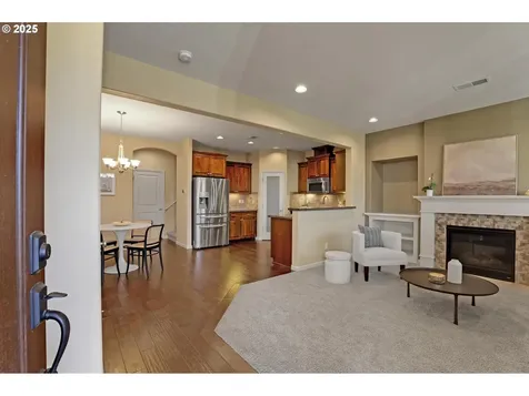 16483 NW Rossetta Street Portland OR 97229