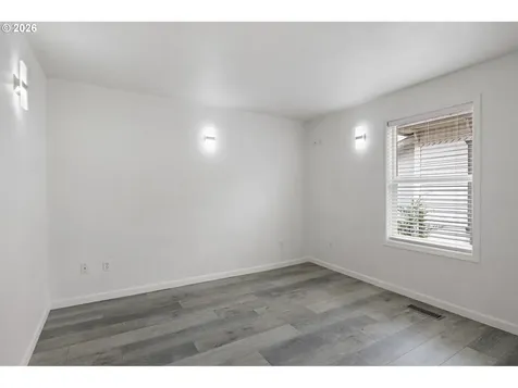 1354 SE Pine Street Roseburg OR 97470