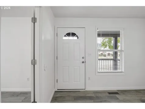 1354 SE Pine Street Roseburg OR 97470