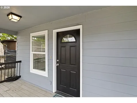 1354 SE Pine Street Roseburg OR 97470