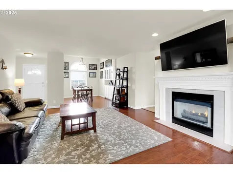 3209 Queens East Street Eugene OR 97401