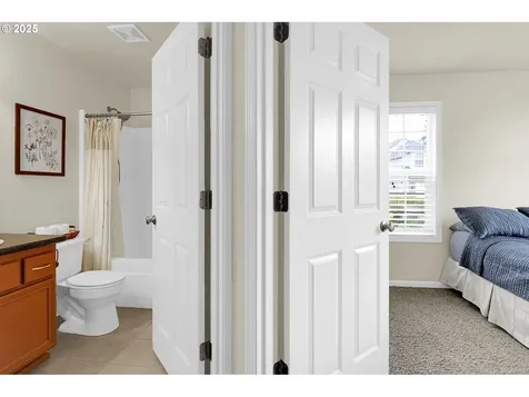 3209 Queens East Street Eugene OR 97401