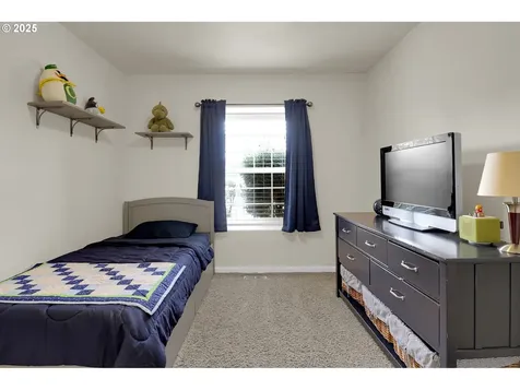 3209 Queens East Street Eugene OR 97401