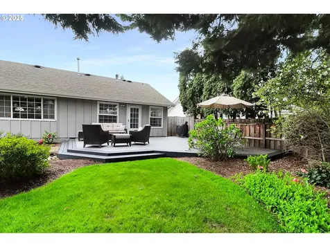 3209 Queens East Street Eugene OR 97401