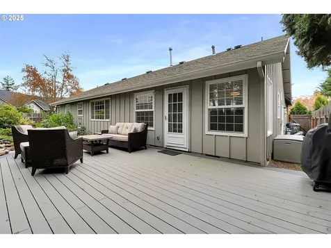 3209 Queens East Street Eugene OR 97401