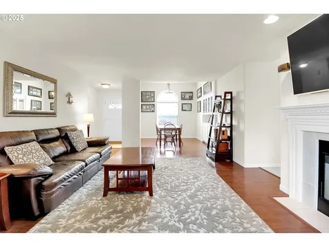 3209 Queens East Street Eugene OR 97401