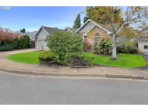 3209 Queens East Street Eugene OR 97401