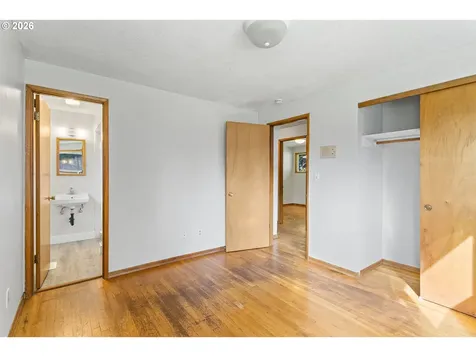 9370 SW Killarney Lane Tualatin OR 97062