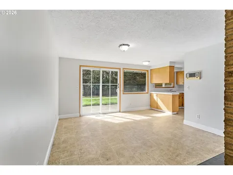 9370 SW Killarney Lane Tualatin OR 97062