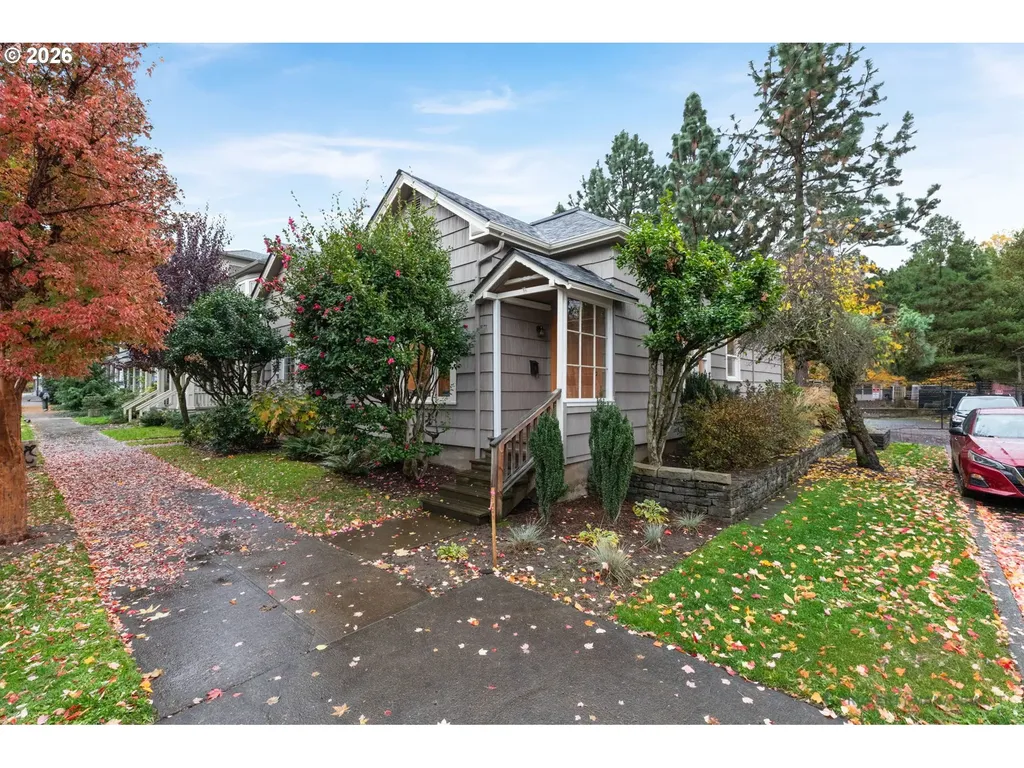 1802 SE Morrison Street Portland OR 97214