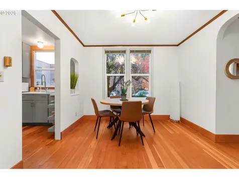 1802 SE Morrison Street Portland OR 97214