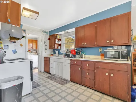 43018 Hillcrest Loop Astoria OR 97103