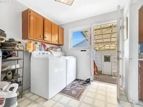 43018 Hillcrest Loop Astoria OR 97103