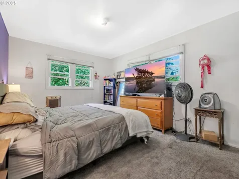 43018 Hillcrest Loop Astoria OR 97103