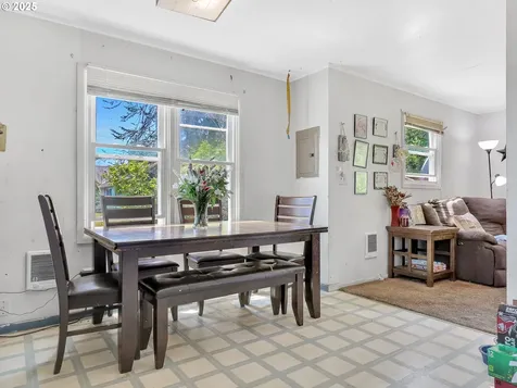 43018 Hillcrest Loop Astoria OR 97103