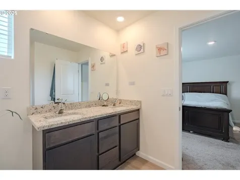 1222 W 16th Avenue La Center WA 98629