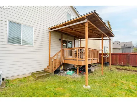 1222 W 16th Avenue La Center WA 98629