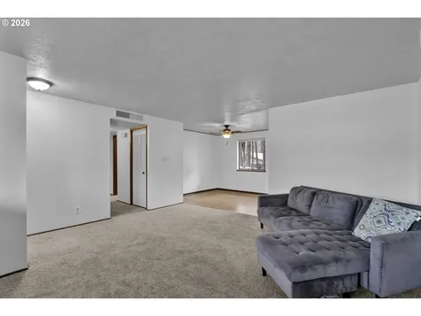 87691 Perkins Court Veneta OR 97487