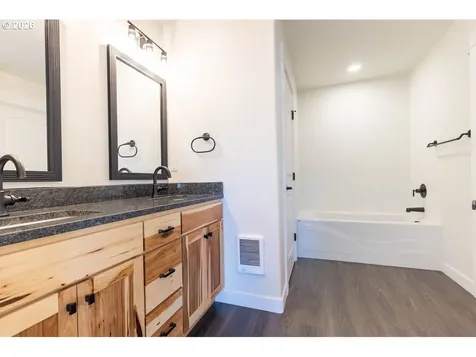 320 Heritage Lane Union OR 97883