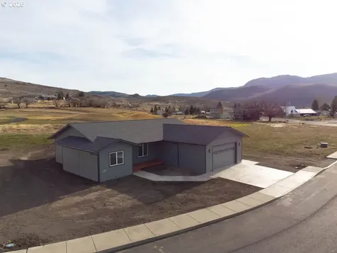 320 Heritage Lane Union OR 97883
