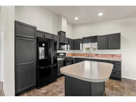 122 Falcon Court Boardman OR 97818