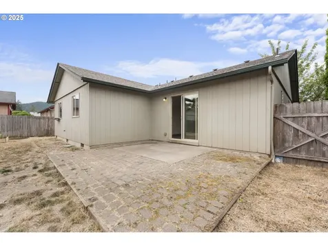 1257 Linden Court Sweet Home OR 97386