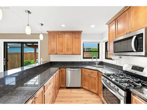 6469 Robin Hood Street SE Salem OR 97306