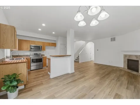 20865 SW Quintessa Court Beaverton OR 97078