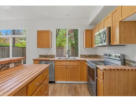 20865 SW Quintessa Court Beaverton OR 97078