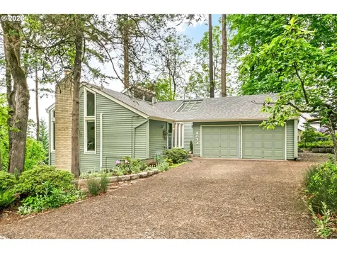2877 Timberline Drive Eugene OR 97405