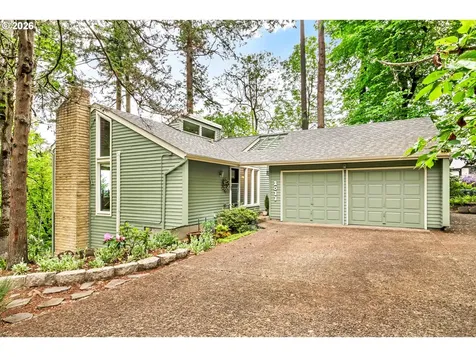 2877 Timberline Drive Eugene OR 97405