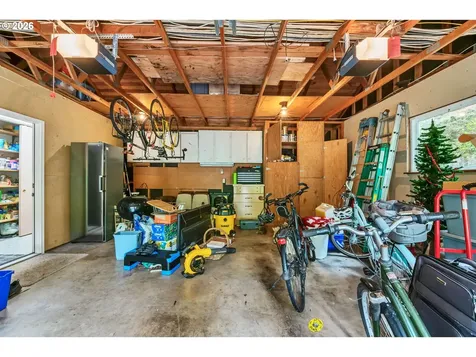 2877 Timberline Drive Eugene OR 97405