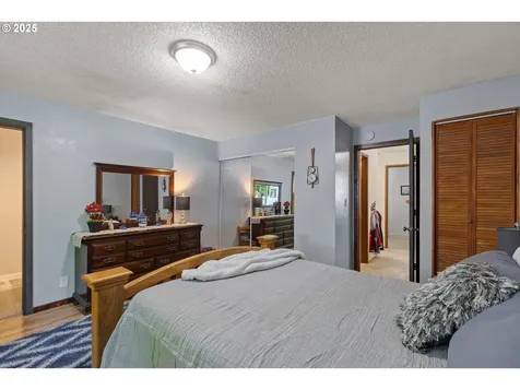 140 Peppertree Court Roseburg OR 97471