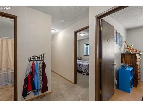 140 Peppertree Court Roseburg OR 97471