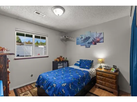140 Peppertree Court Roseburg OR 97471