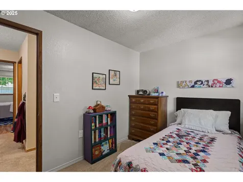 140 Peppertree Court Roseburg OR 97471