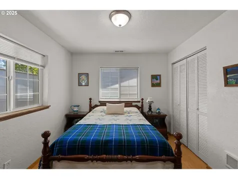 140 Peppertree Court Roseburg OR 97471