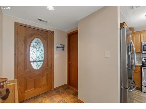 140 Peppertree Court Roseburg OR 97471